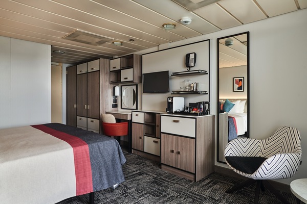 Marella Cruises Marella Discovery Junior Suite ©Pippa Davies 2.jpeg
